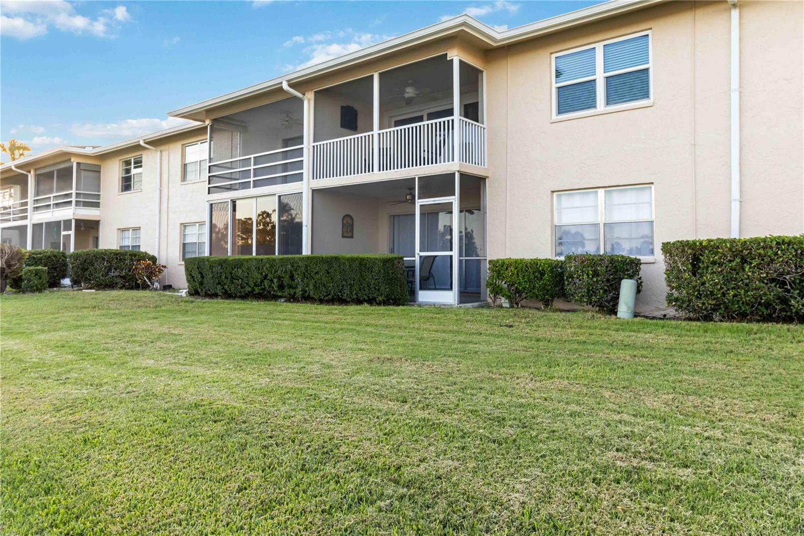 Image 29 of 50 For 6999 Country Club Drive N 224