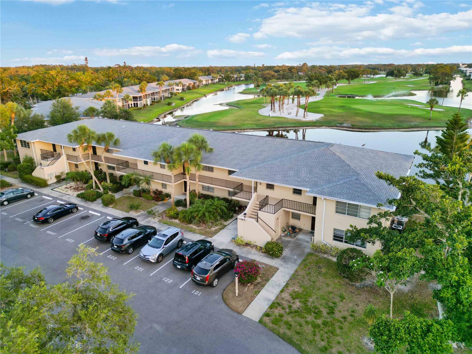 Image 33 of 50 For 6999 Country Club Drive N 224