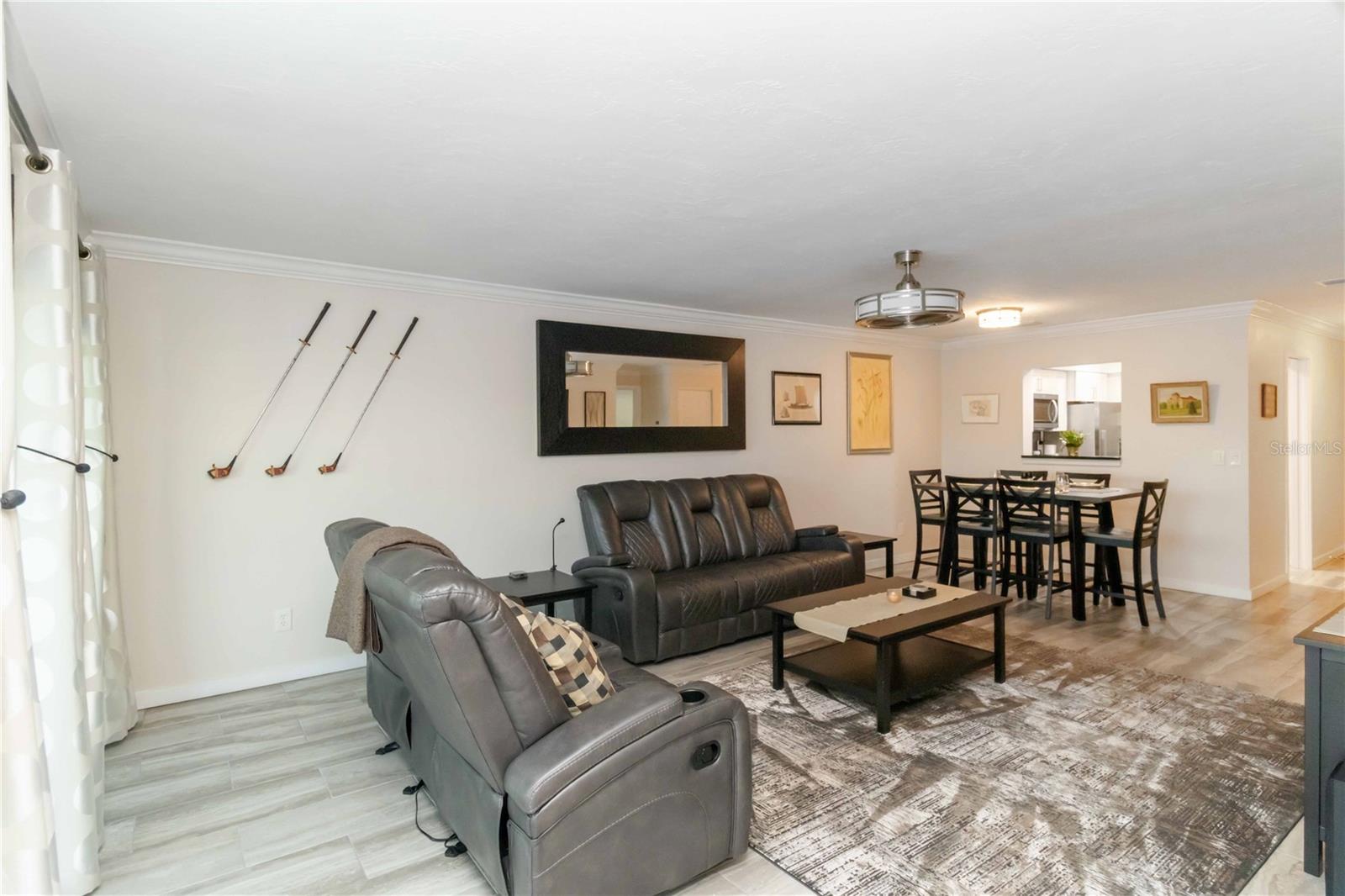 Image 5 of 50 For 6999 Country Club Drive N 224