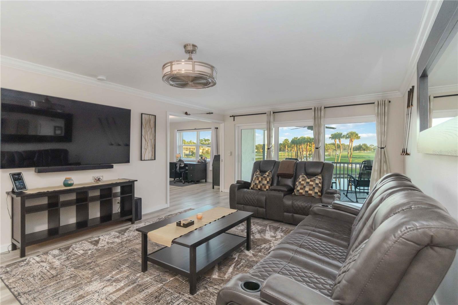 Image 7 of 50 For 6999 Country Club Drive N 224