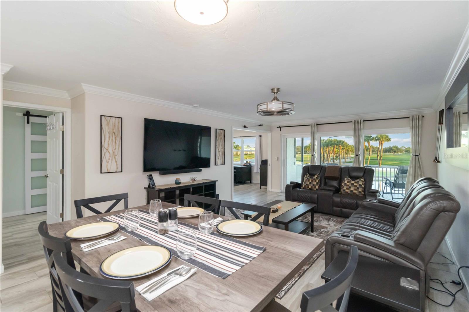 Image 8 of 50 For 6999 Country Club Drive N 224