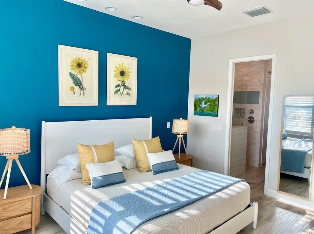 Image 11 of 56 For 311 Compass Point Drive 101