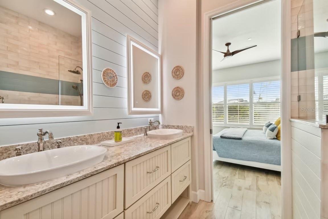 Image 15 of 56 For 311 Compass Point Drive 101