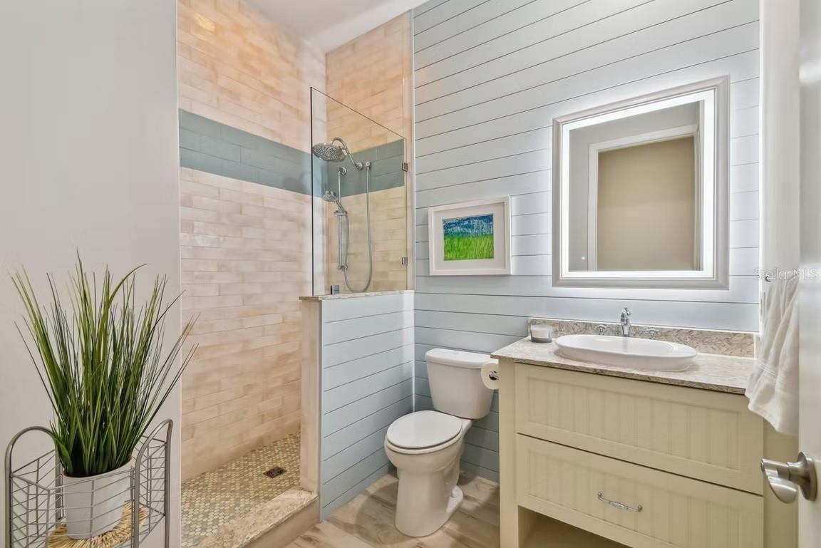 Image 21 of 56 For 311 Compass Point Drive 101