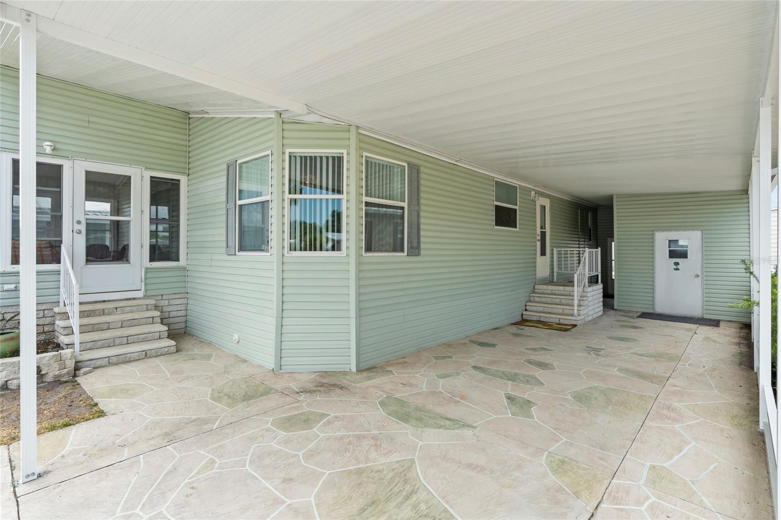 Image 3 of 45 For 3352 Laurel Oak Way