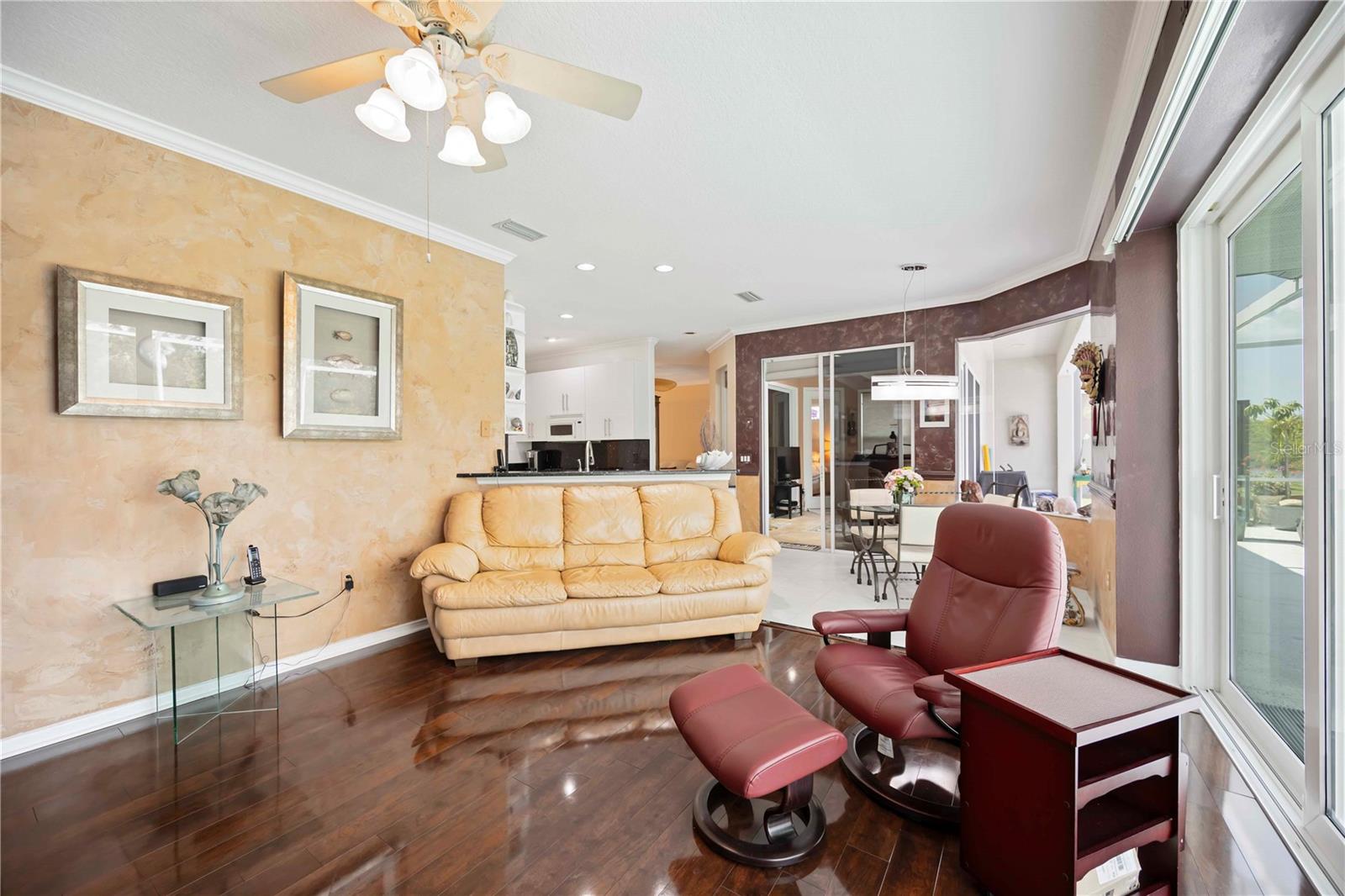 Image 17 of 38 For 10523 Old Grove Circle