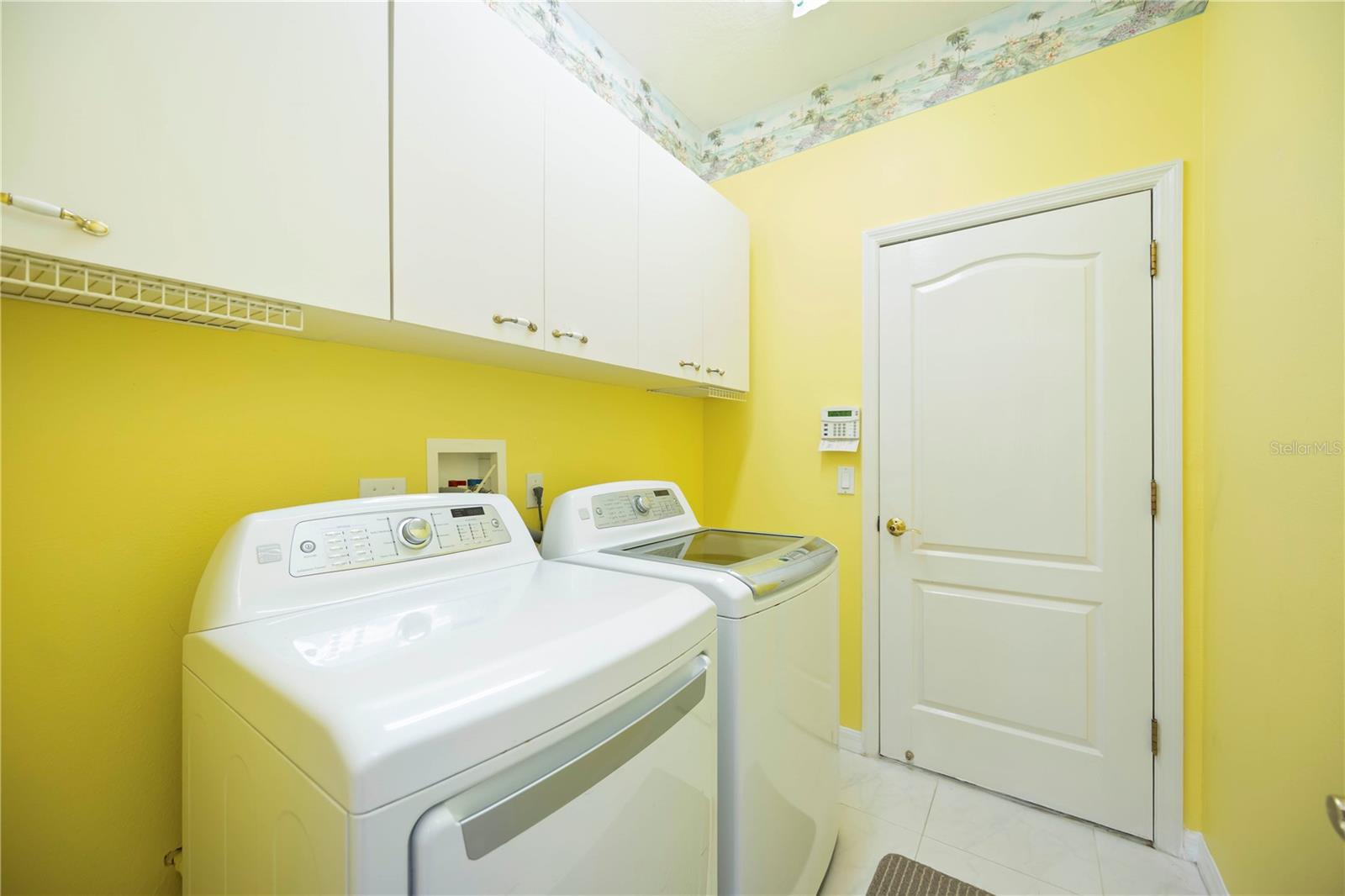 Image 31 of 38 For 10523 Old Grove Circle