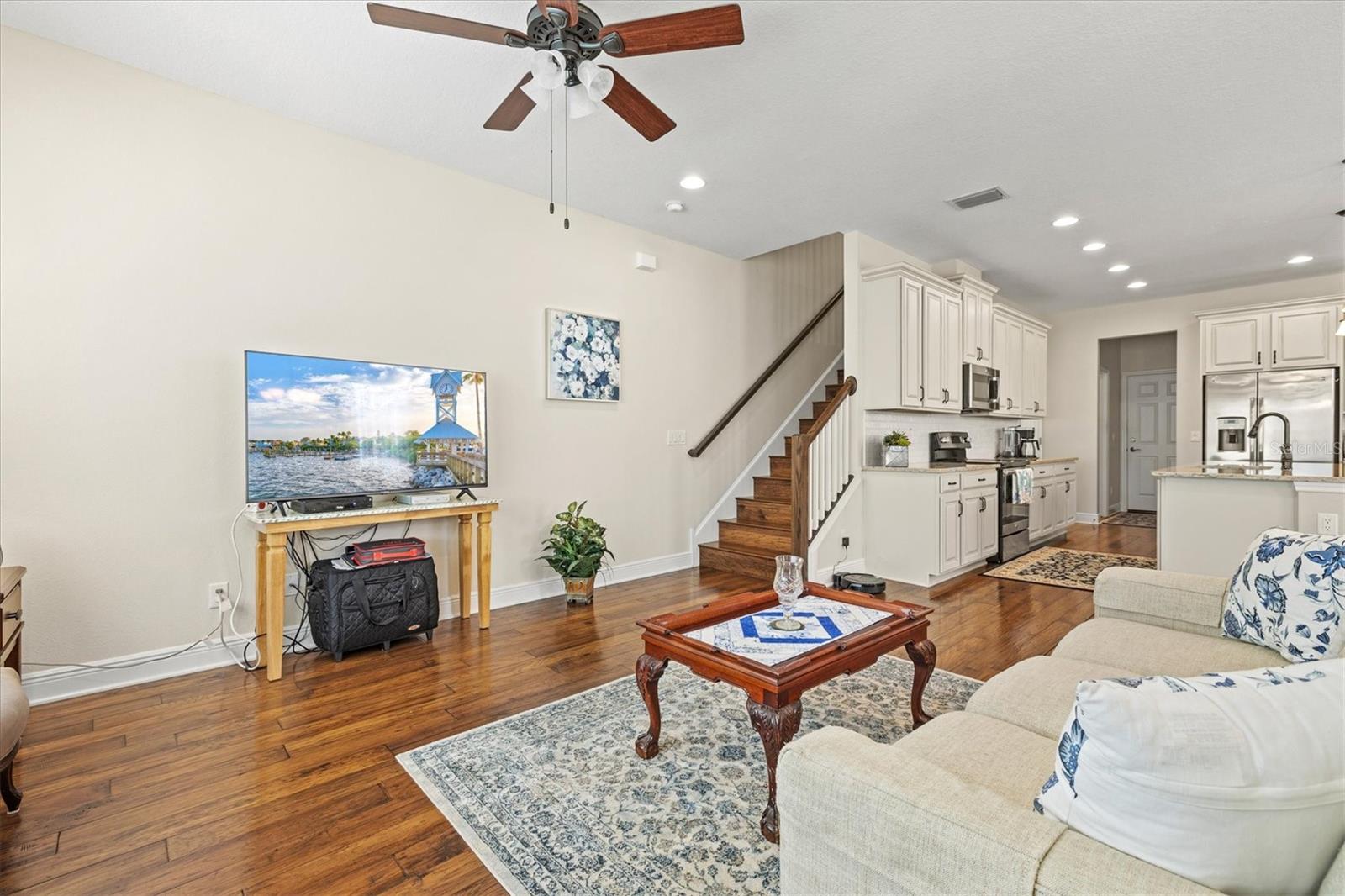 Image 18 of 50 For 7844 52nd Terrace E