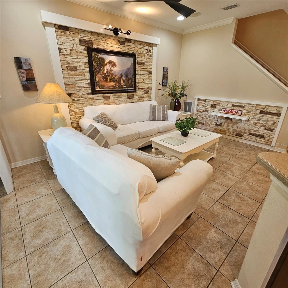 Image 16 of 55 For 8110 Villa Grande Court