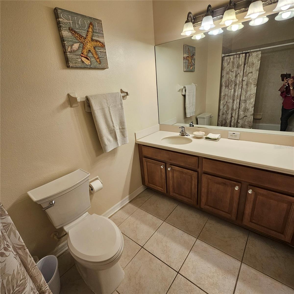 Image 21 of 55 For 8110 Villa Grande Court
