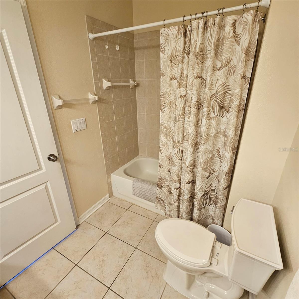 Image 22 of 55 For 8110 Villa Grande Court