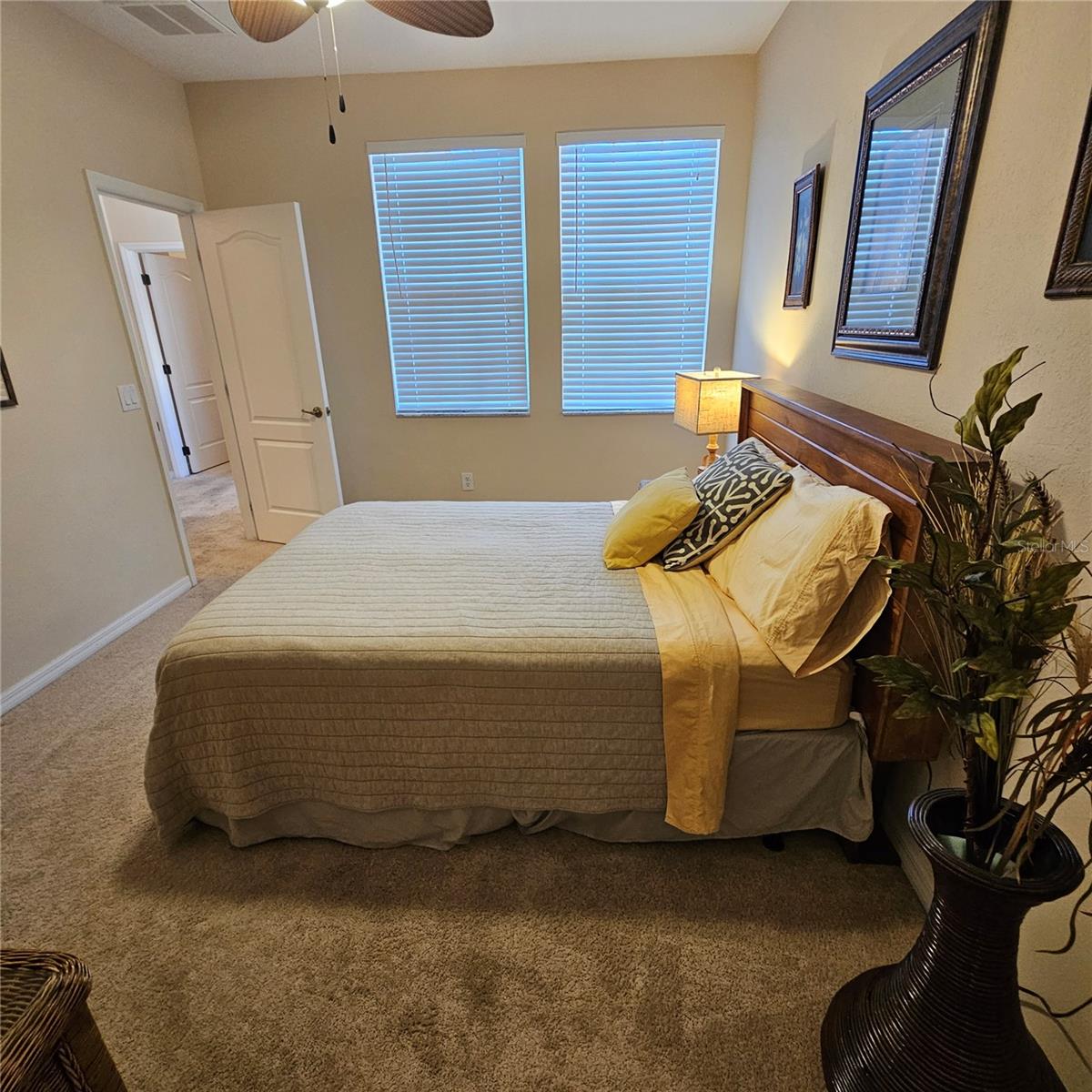 Image 38 of 55 For 8110 Villa Grande Court