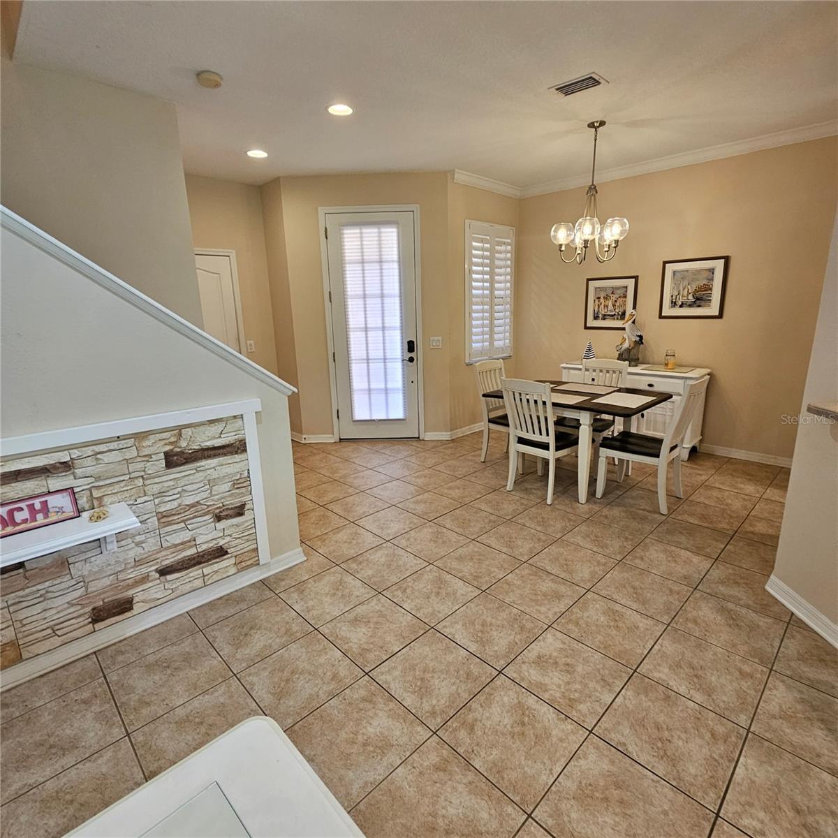 Image 9 of 55 For 8110 Villa Grande Court