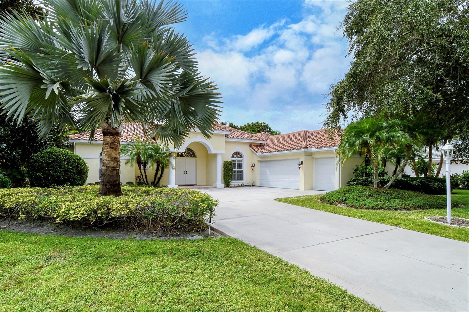 Details for 6628 Saint James Crossing, UNIVERSITY PARK, FL 34201