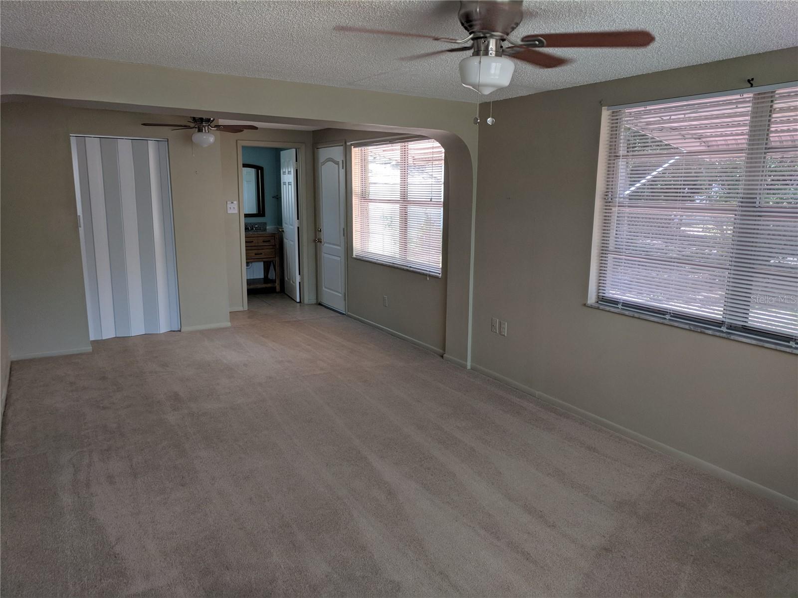 Image 8 of 10 For 4833 Dogwood Street