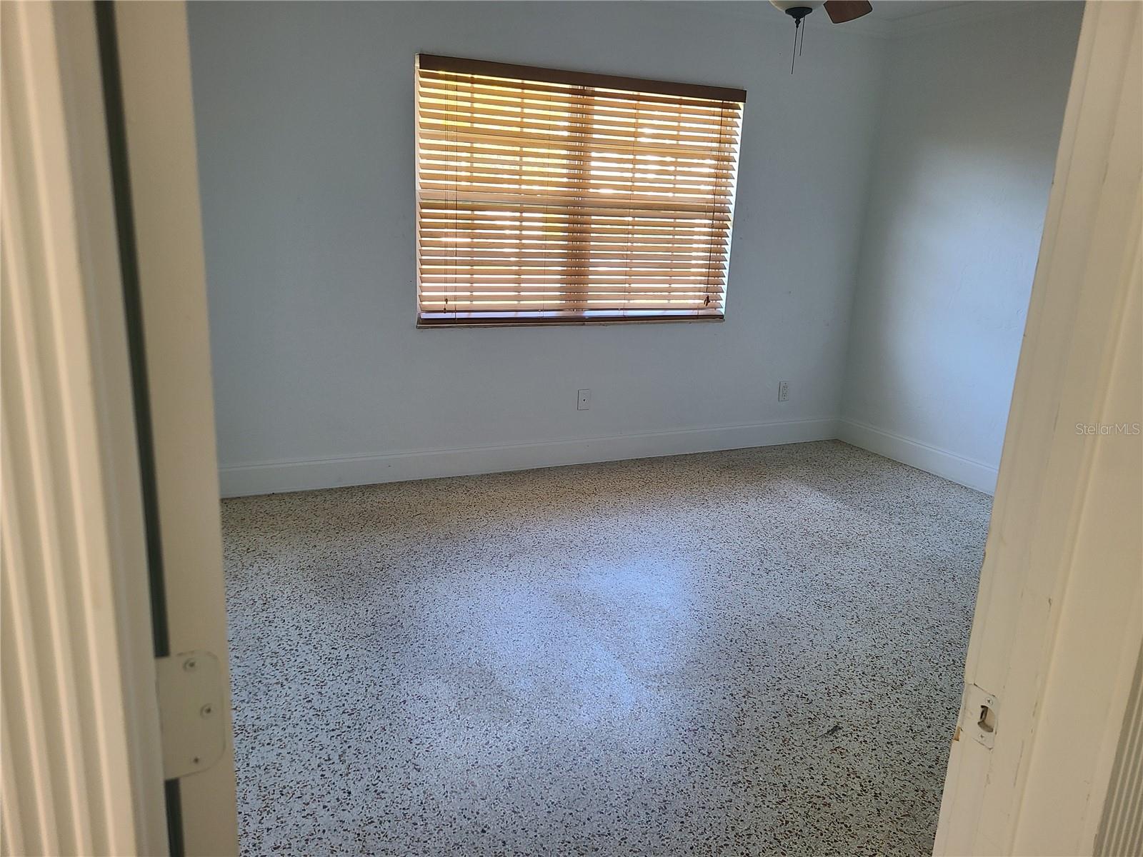 Image 20 of 20 For 2102 Hillview Street