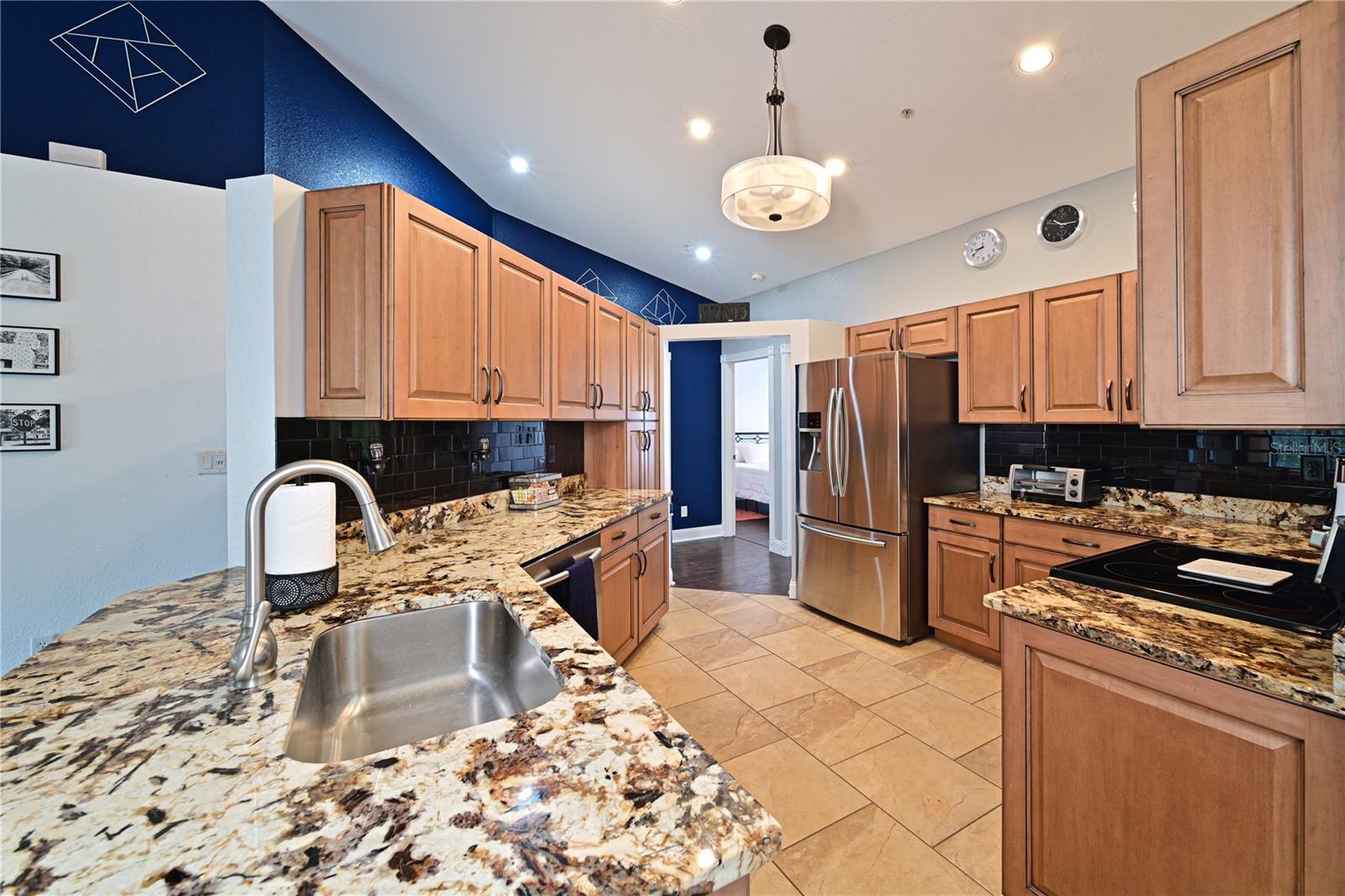 Image 2 of 13 For 6589 Fairway Gardens Drive 202