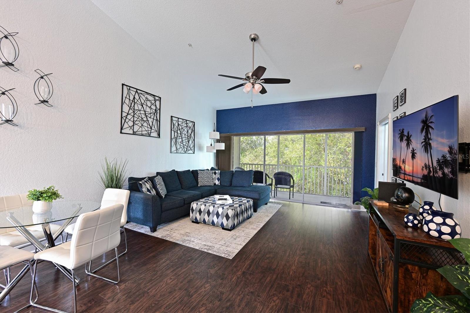 Image 5 of 13 For 6589 Fairway Gardens Drive 202