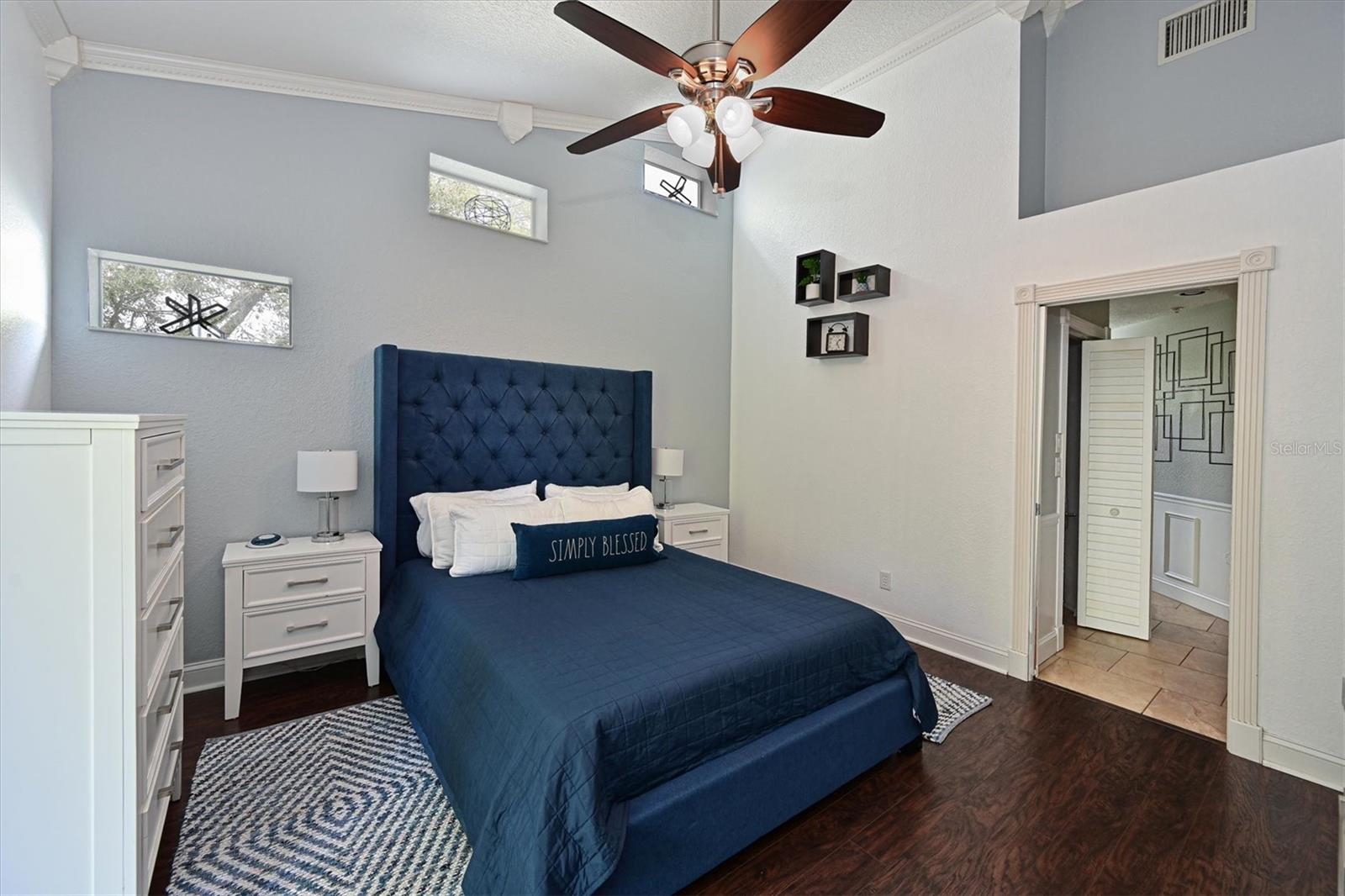 Image 6 of 13 For 6589 Fairway Gardens Drive 202