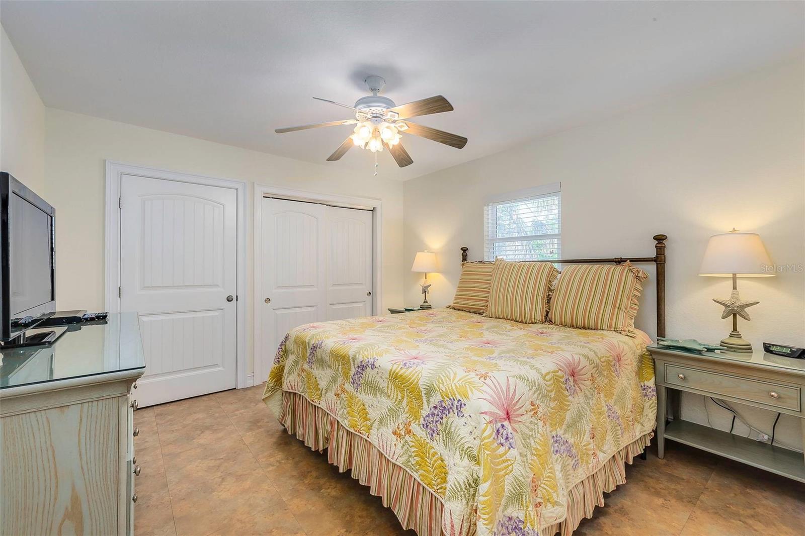 Image 15 of 27 For 112 Palm Avenue