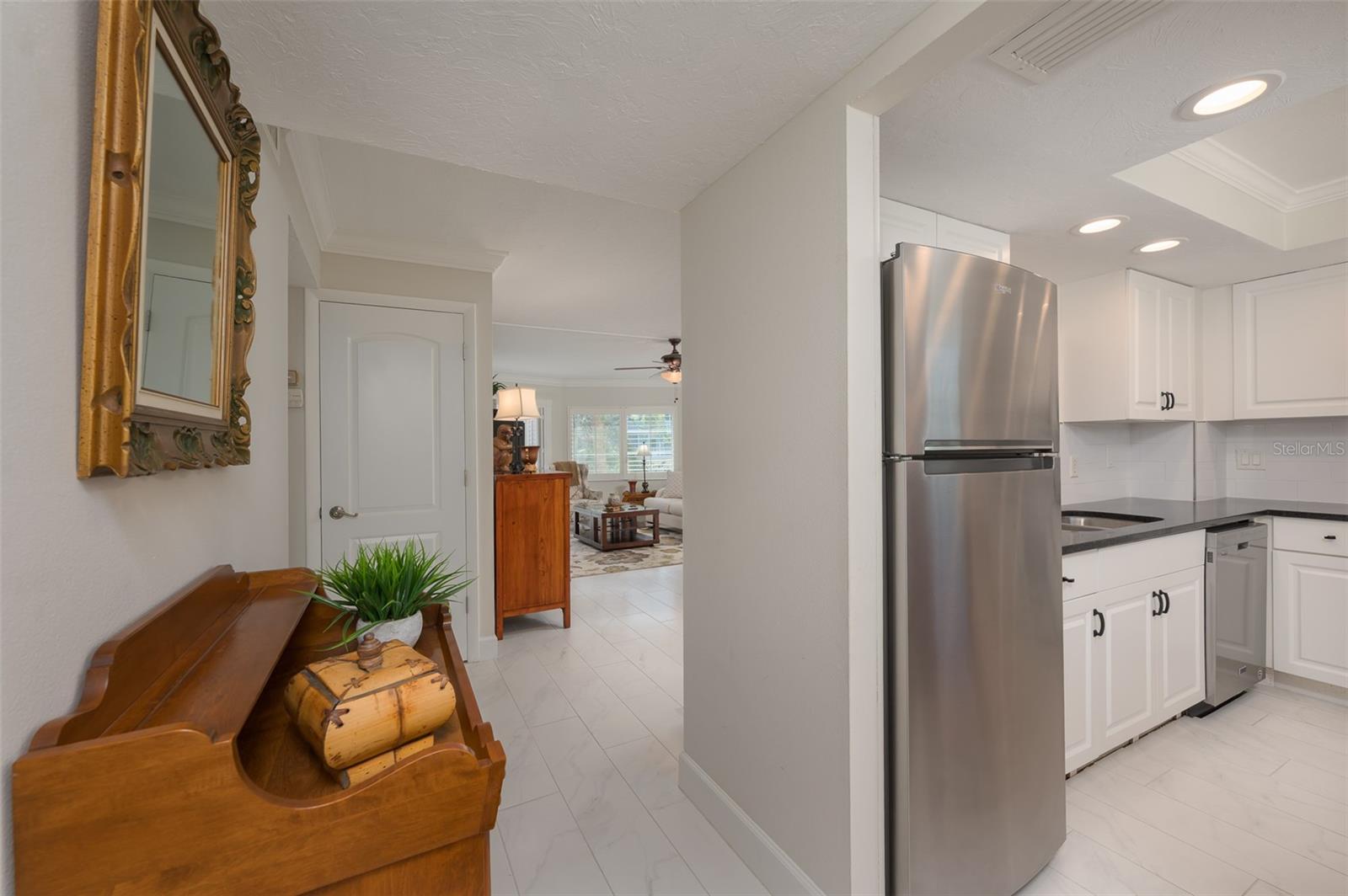 Image 5 of 47 For 1350 Portofino Drive 208