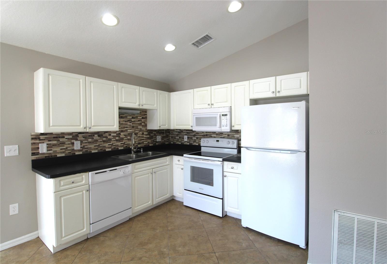 Image 2 of 12 For 5443 Altoona Street
