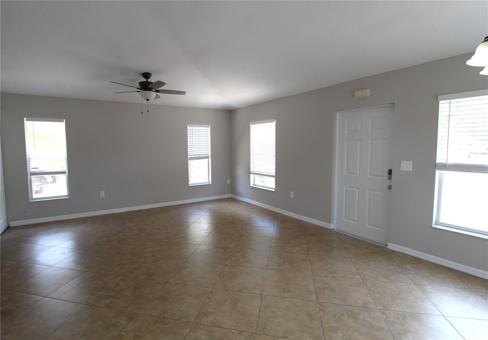 Image 6 of 12 For 5443 Altoona Street
