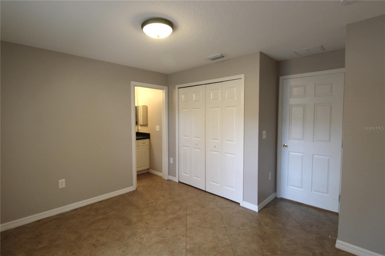 Image 7 of 12 For 5443 Altoona Street