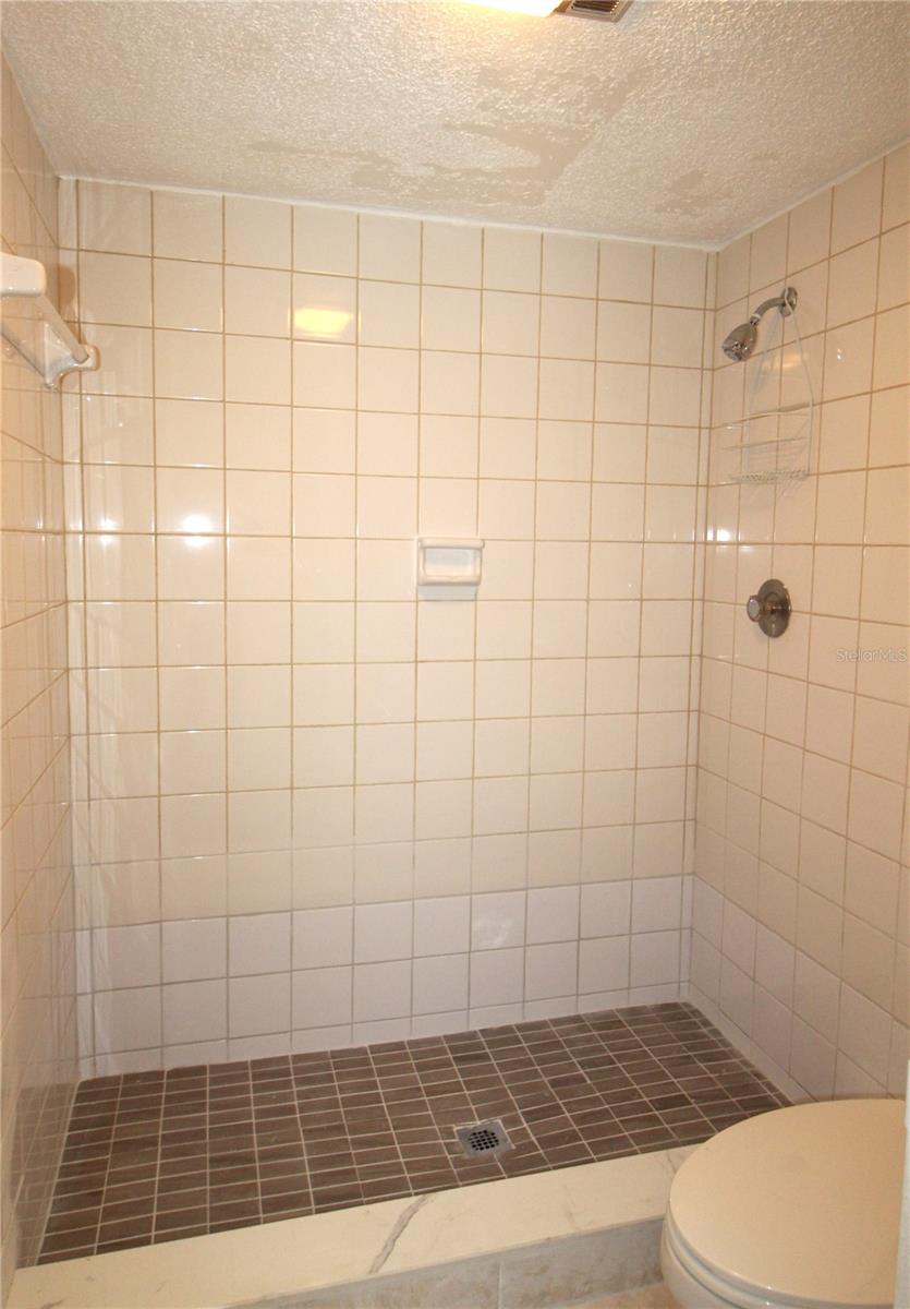 Image 15 of 19 For 4119 61st Avenue Terrace W 407