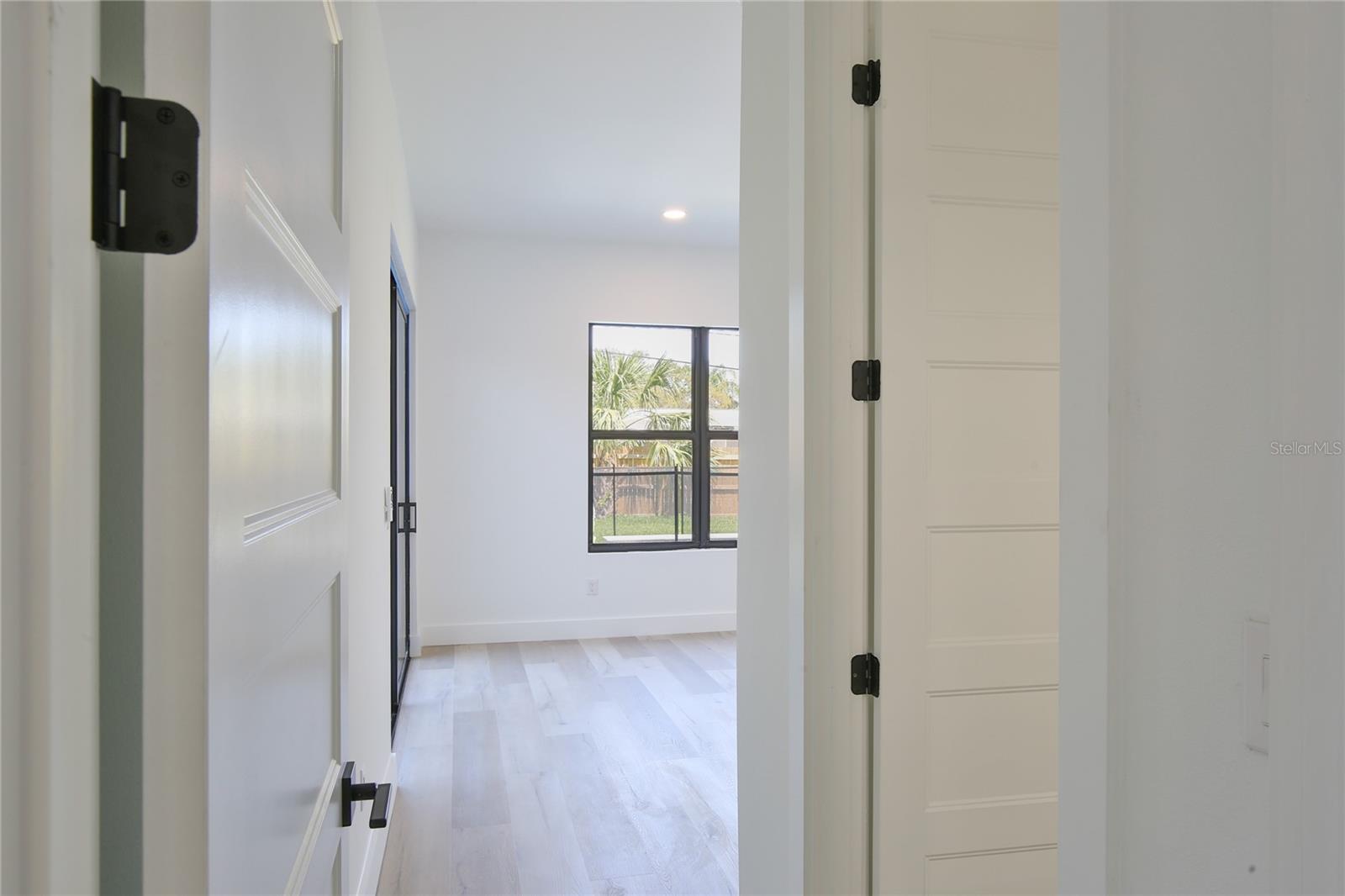 Image 27 of 58 For 2335 Oak Terrace