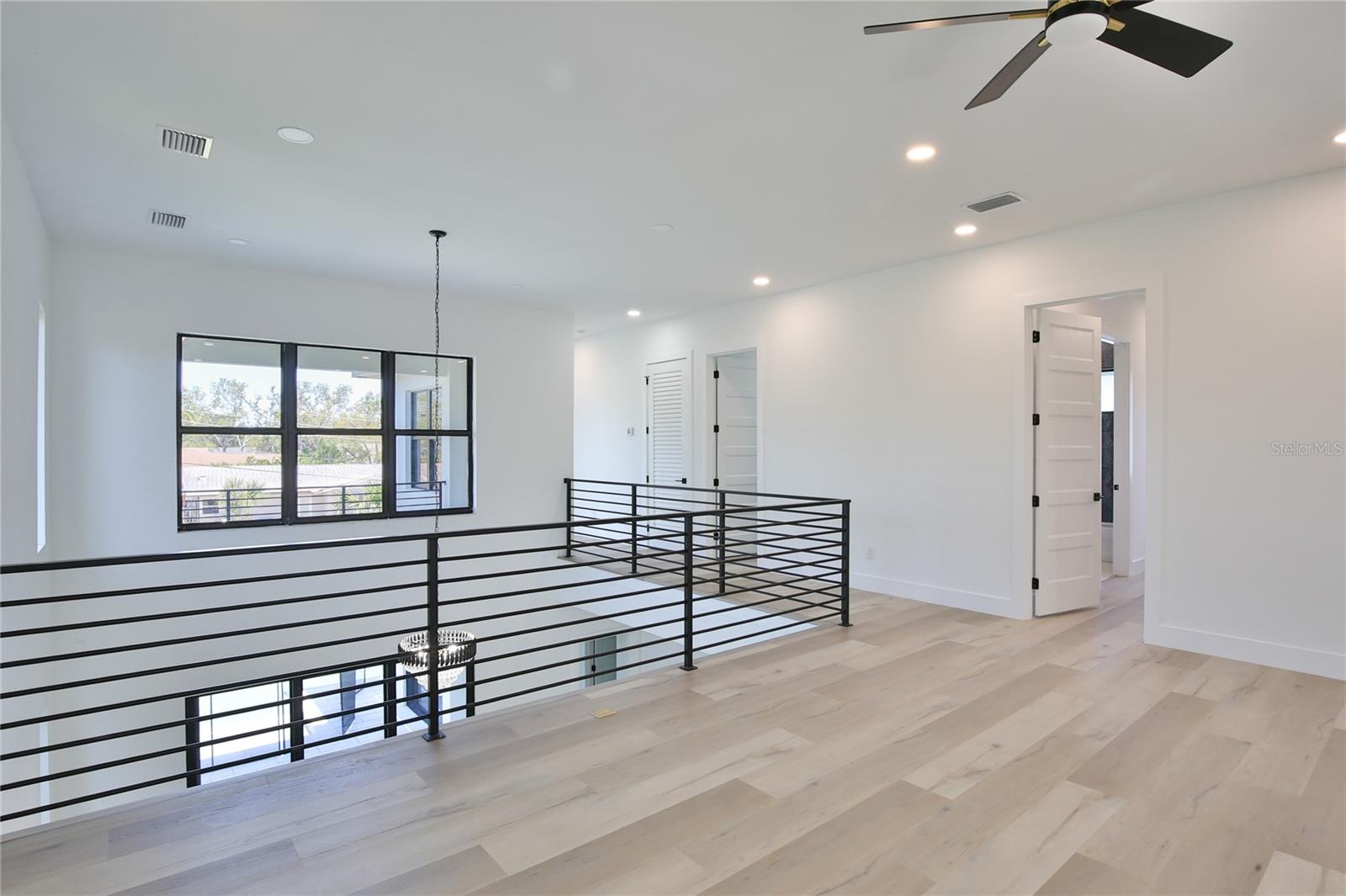 Image 31 of 58 For 2335 Oak Terrace