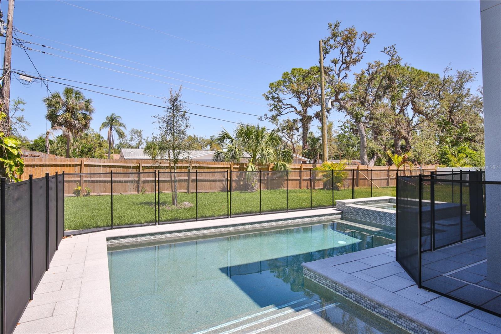 Image 65 of 70 For 2335 Oak Terrace