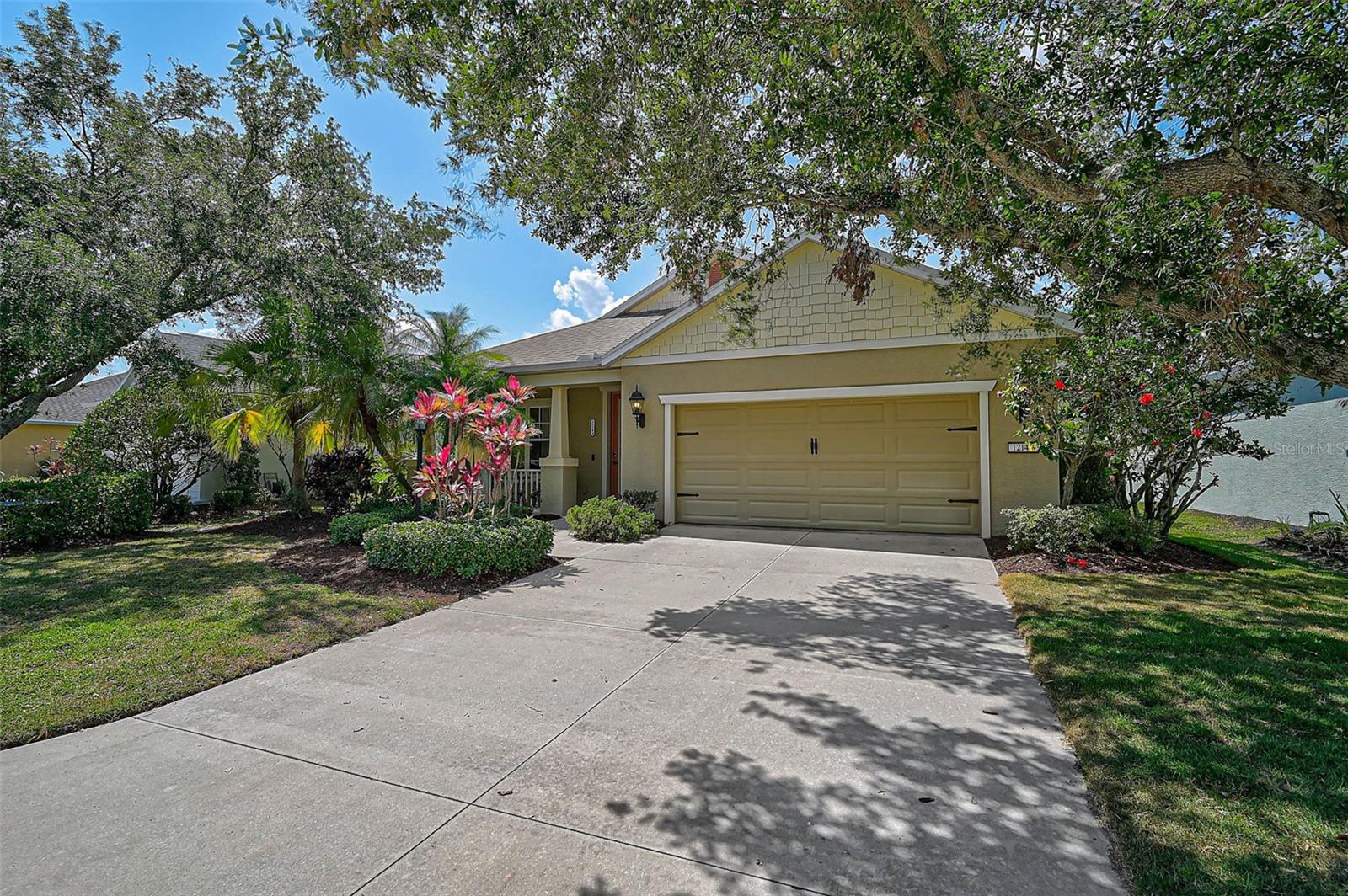 Image 34 of 59 For 12149 Forest Park Circle