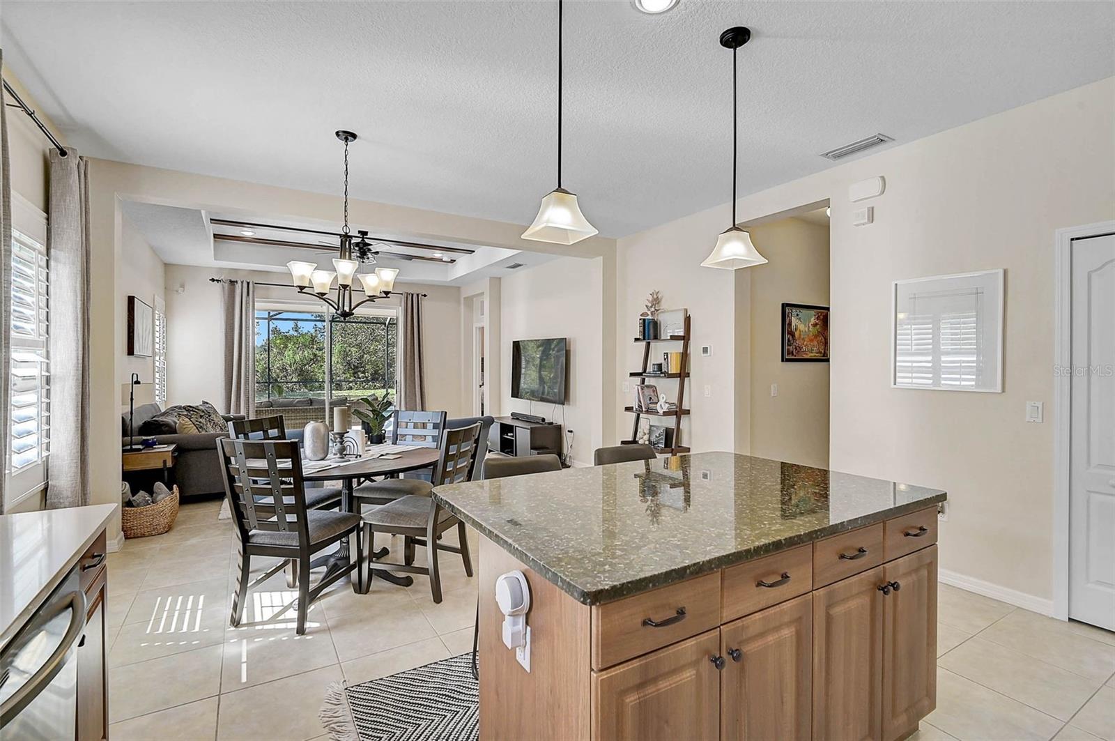 Image 36 of 59 For 12149 Forest Park Circle