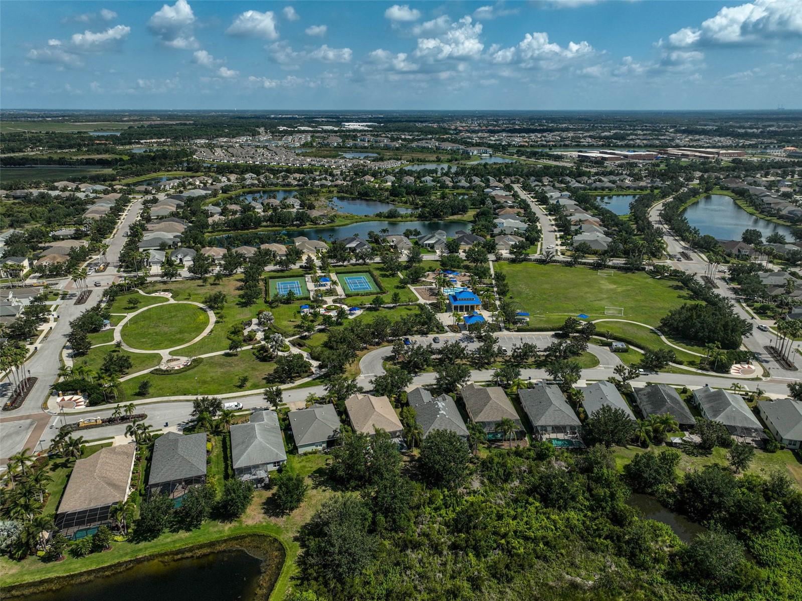 Image 45 of 59 For 12149 Forest Park Circle