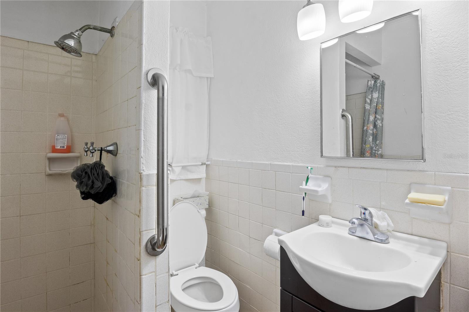 Image 27 of 28 For 1110 27th Avenue W