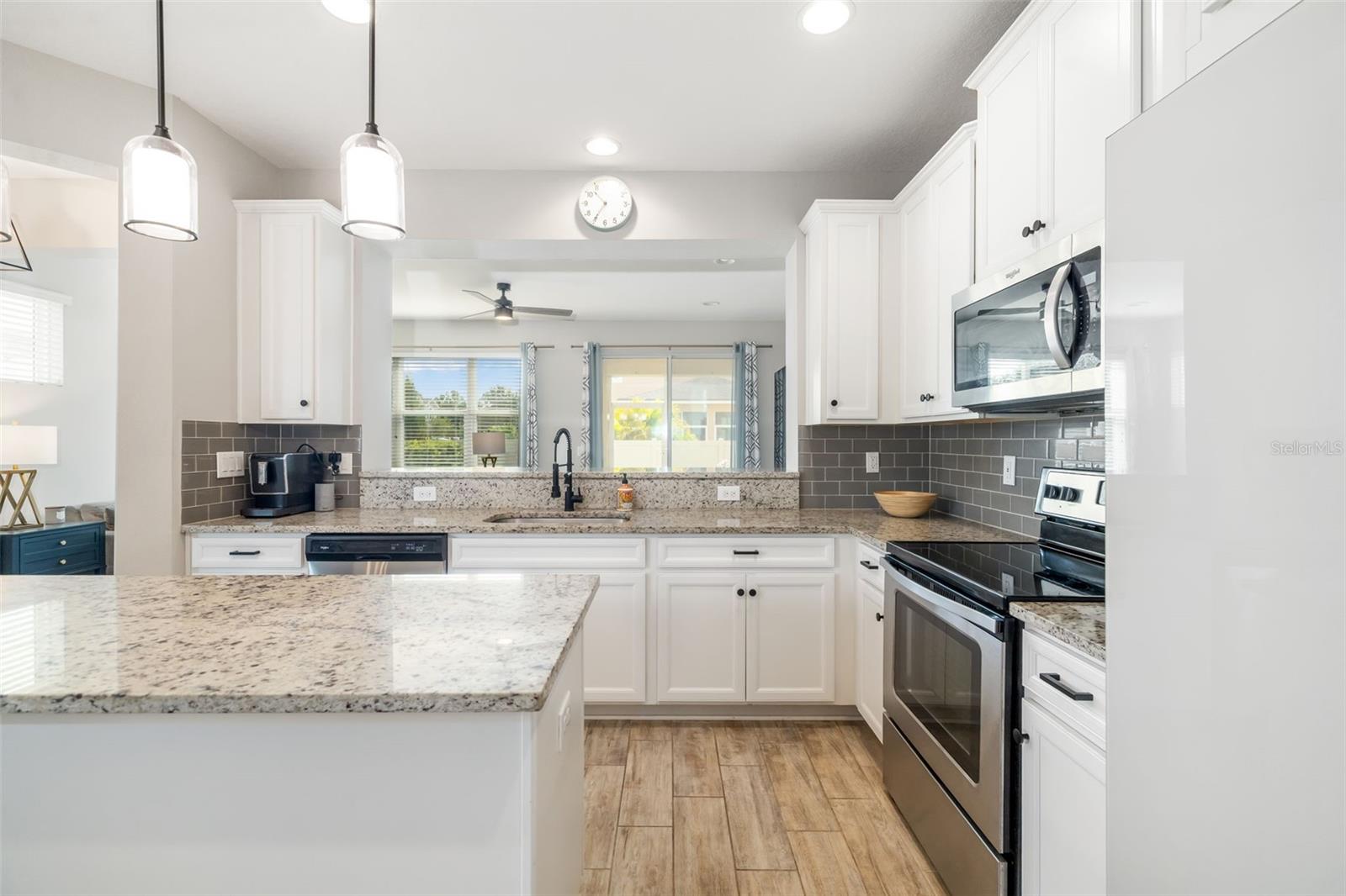 Image 17 of 60 For 5007 Sunnyside Lane