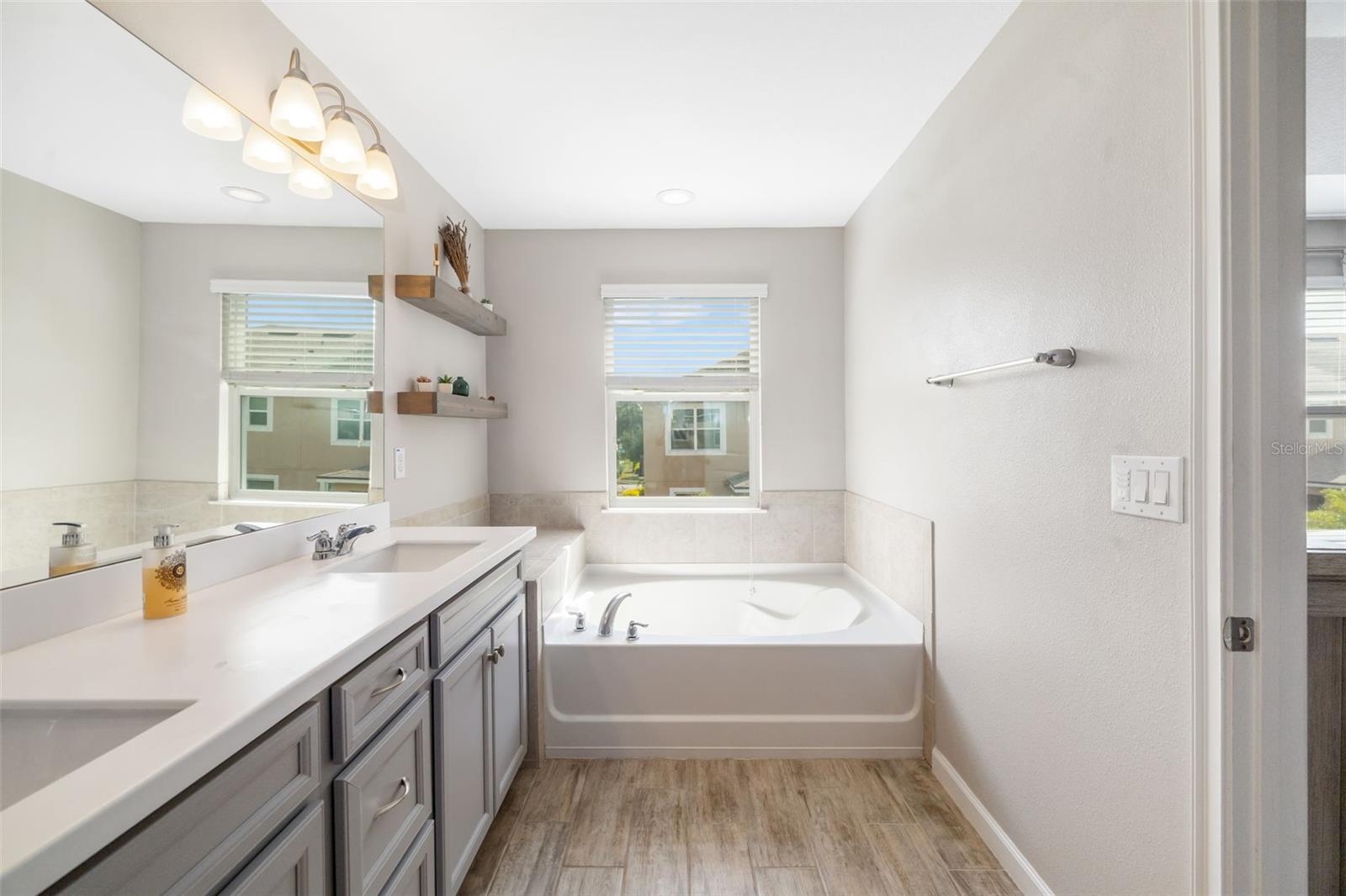 Image 30 of 60 For 5007 Sunnyside Lane