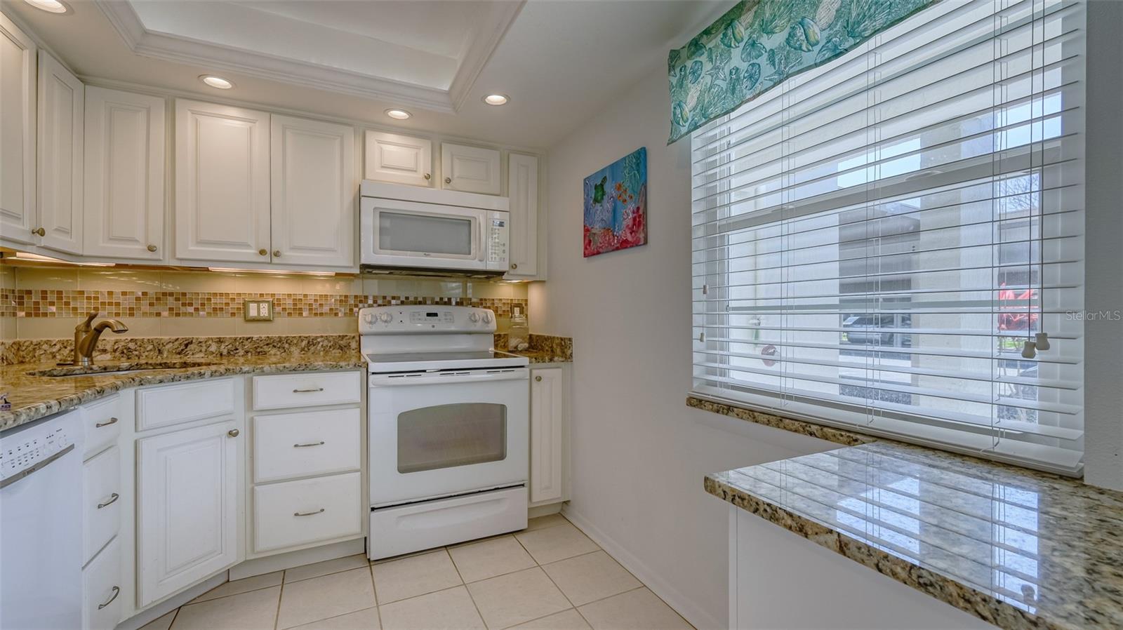Image 13 of 43 For 4420 Exeter Drive L104
