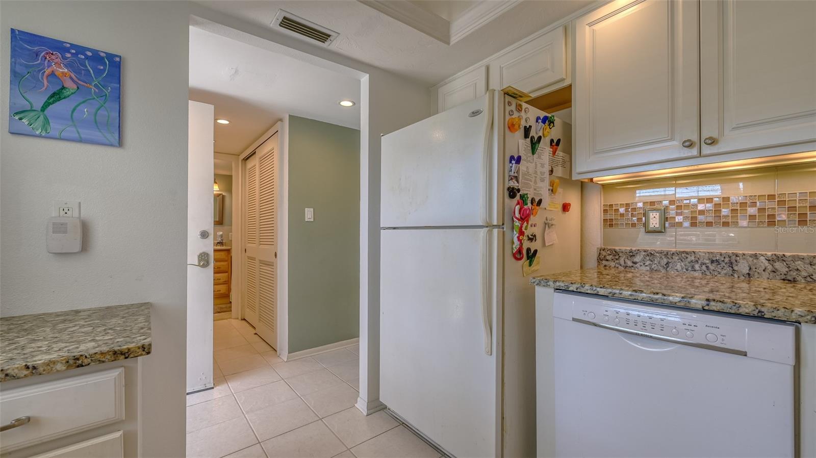 Image 15 of 43 For 4420 Exeter Drive L104