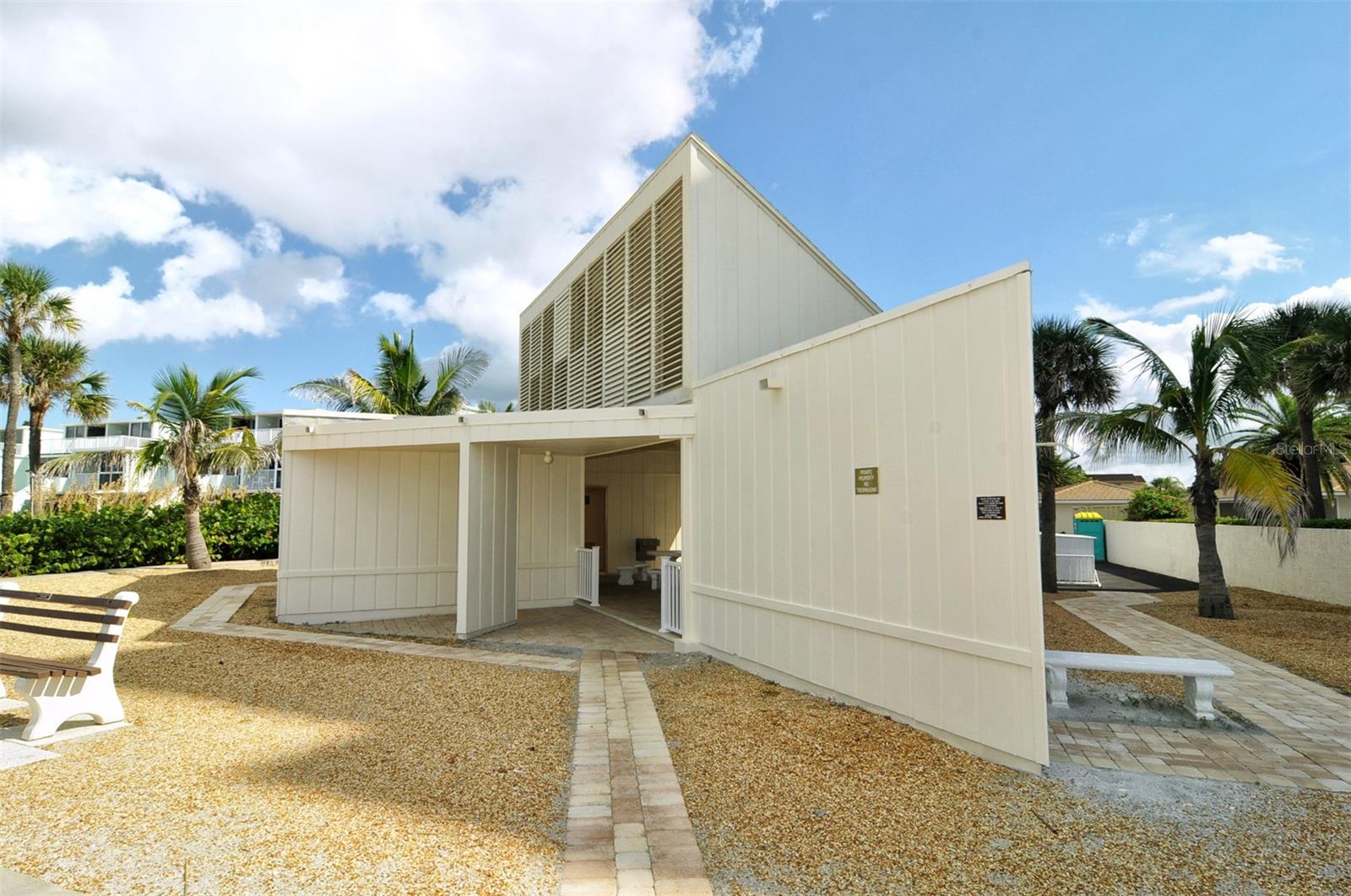 Image 39 of 43 For 4420 Exeter Drive L104