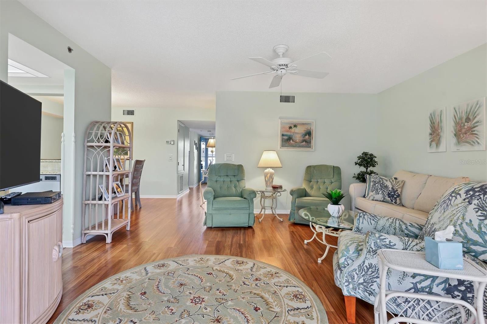 Image 6 of 31 For 7301 29th Avenue Drive W 108