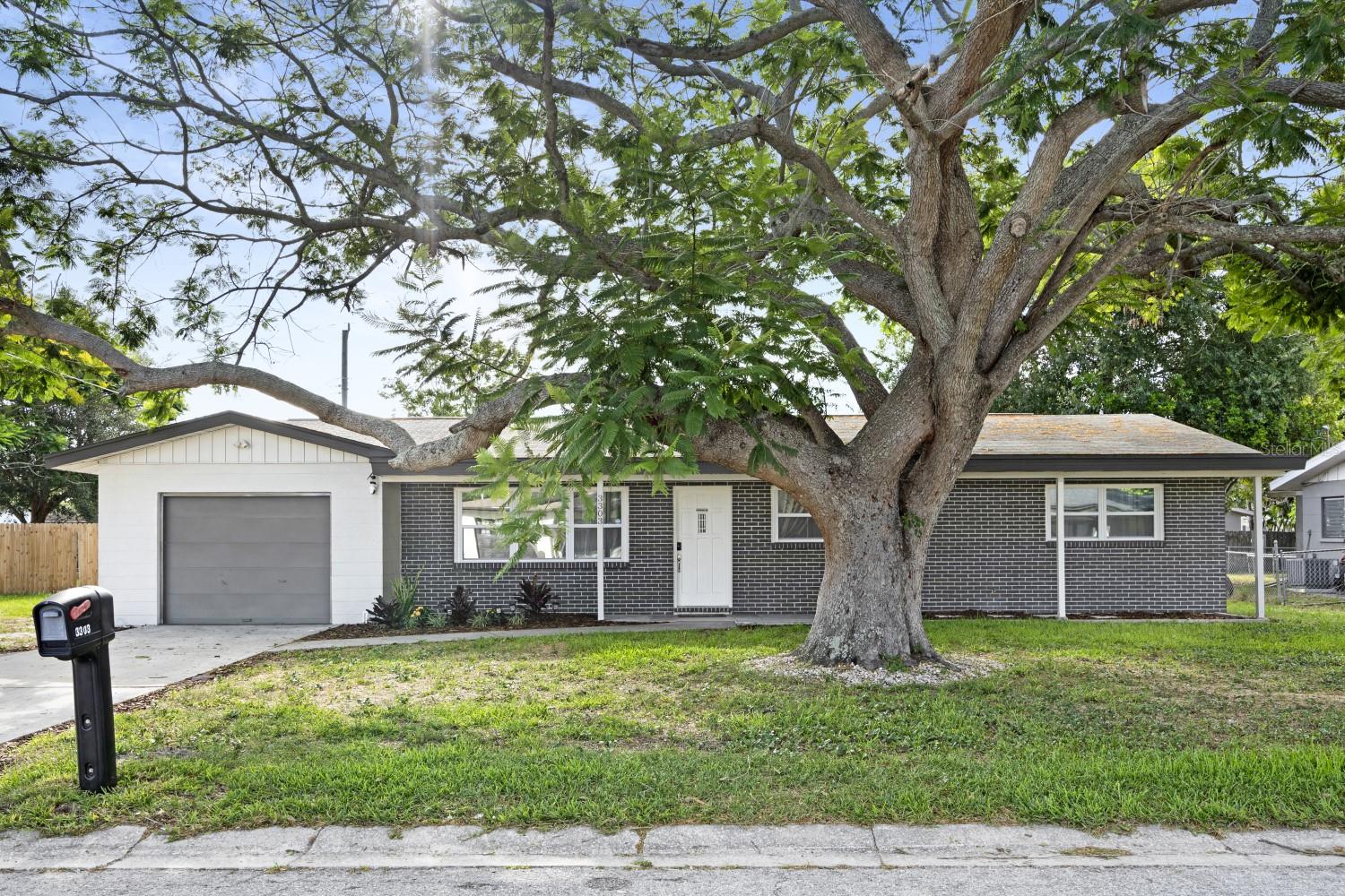 Image 2 of 34 For 3303 32nd Street W