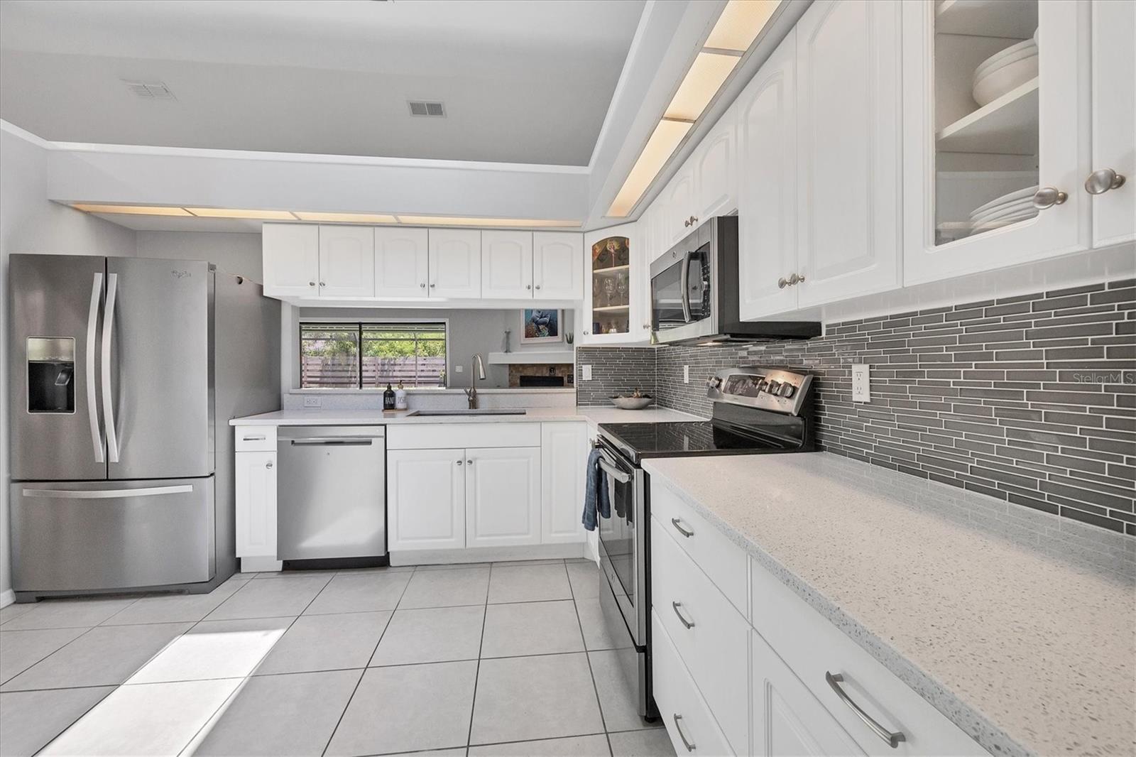 Image 16 of 40 For 4079 Woodview Drive