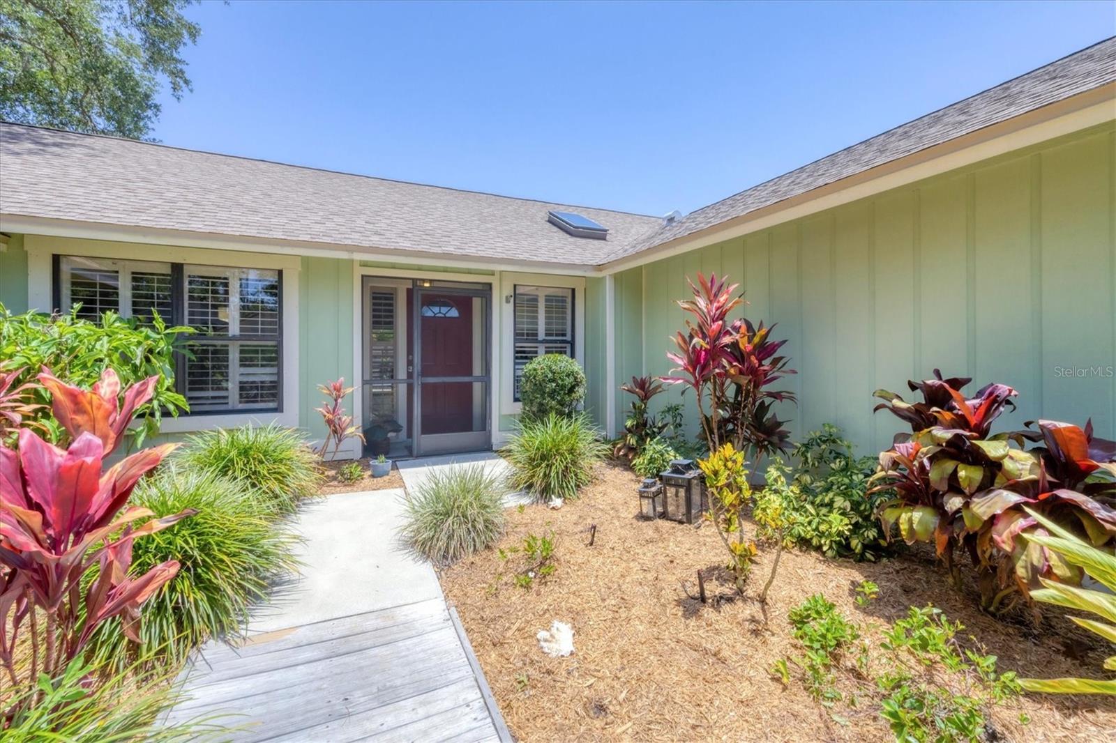 Image 9 of 40 For 4079 Woodview Drive