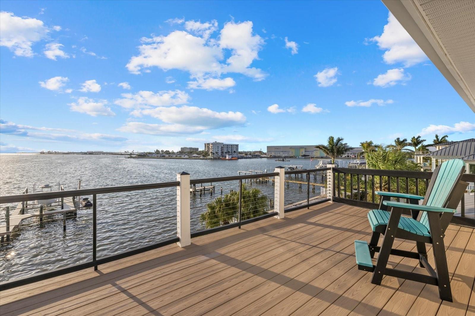 Listing photo id 36 for 2438 Baywood Drive W