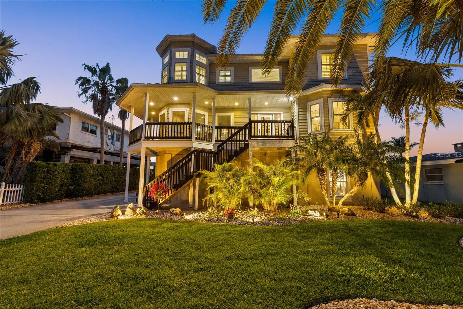 Listing photo id 59 for 2438 Baywood Drive W
