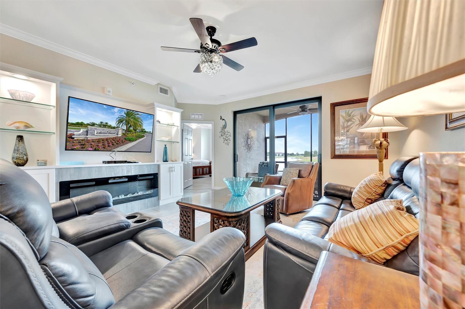 Image 16 of 62 For 5624 Palmer Circle 101