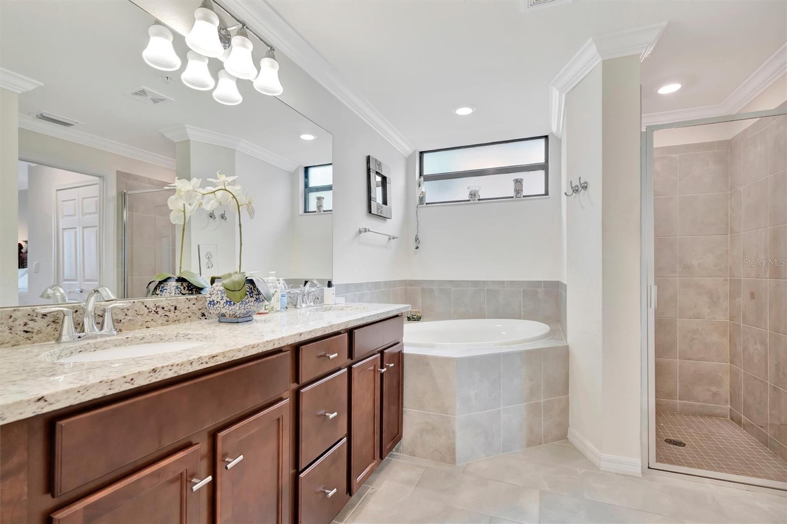 Image 29 of 62 For 5624 Palmer Circle 101