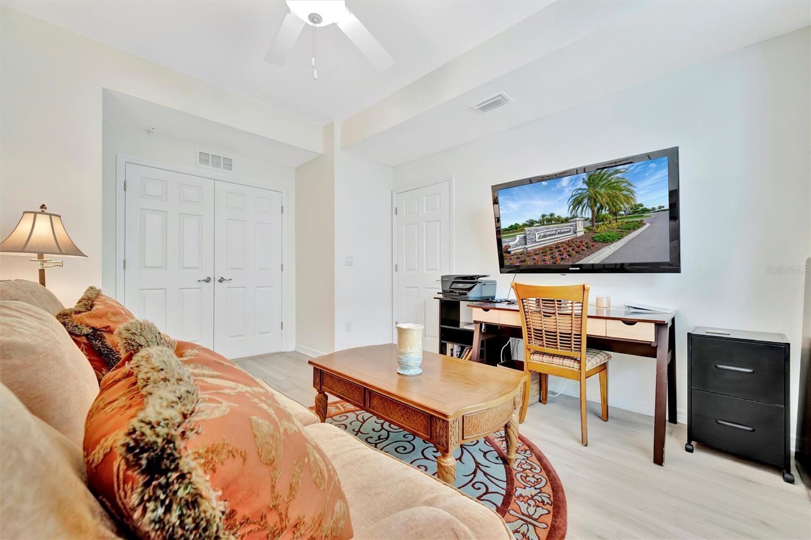 Image 33 of 62 For 5624 Palmer Circle 101